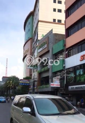 Ruko Dijual di Prime Area Jakarta Barat Luas 558m2 Ruko Dijual di Prime Area Jakarta Barat Luas 558m2