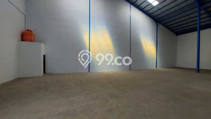 Disewakan Gudang di Kawasan Ramai Daan Mogot Luas 312m2 Disewakan Gudang di Kawasan Ramai Daan Mogot Luas 312m2