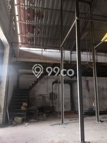 LOKASI STRATEGIS! Gudang di Benda, Luas 450m2m², Potensi Tinggi LOKASI STRATEGIS! Gudang di Benda, Luas 450m2m², Potensi Tinggi