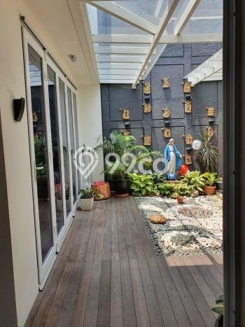 Siap Huni Rumah Mewah 6 Kamar di BSD Dekat ke Mana Pun Siap Huni Rumah Mewah 6 Kamar di BSD Dekat ke Mana Pun