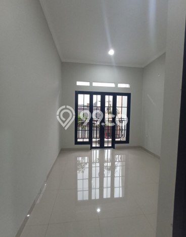 Rumah Strategis Minimalis Lb 130m2 di Cinere, Depok Rumah Strategis Minimalis Lb 130m2 di Cinere, Depok