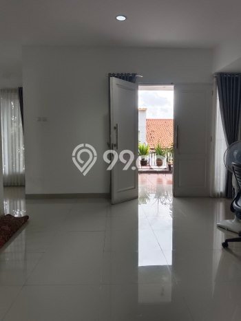 Rumah Elit LB 340m2 Siap Pakai Desain Elegan di Pekayon, Bekasi Rumah Elit LB 340m2 Siap Pakai Desain Elegan di Pekayon, Bekasi