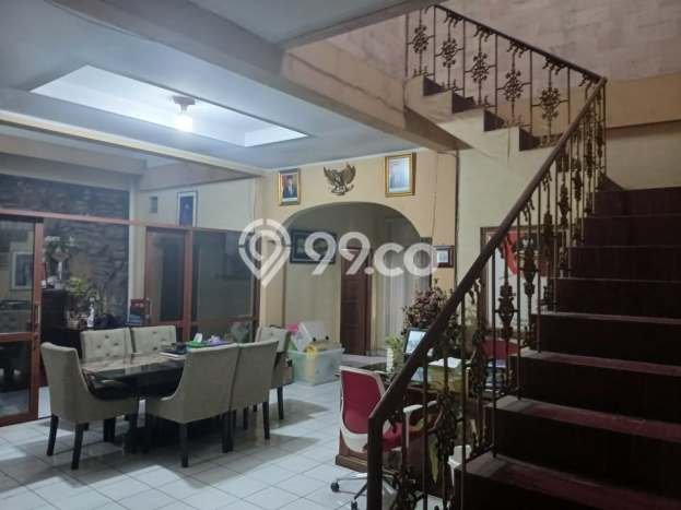 Rumah Elit LB 280m2 Siap Pakai Desain Elegan di Kalimalang, Jakarta Timur Rumah Elit LB 280m2 Siap Pakai Desain Elegan di Kalimalang, Jakarta Timur