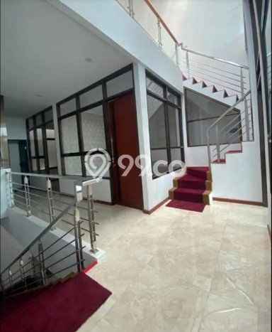 Hunian Mewah LB 240m2 Siap Huni Desain Elegan di Supomo, Jakarta Selatan Hunian Mewah LB 240m2 Siap Huni Desain Elegan di Supomo, Jakarta Selatan