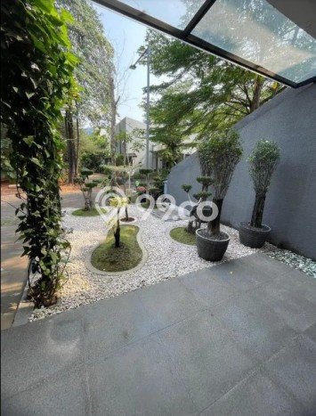 Dijual Rumah Luas Elegan Dengan View Cantik di Tanah Kusir, Jakarta Selatan Dijual Rumah Luas Elegan Dengan View Cantik di Tanah Kusir, Jakarta Selatan