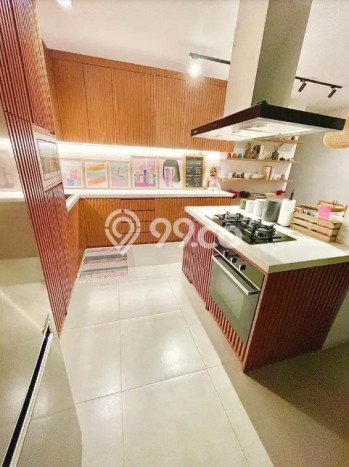 Dijual Rumah Luas Elegan Dengan View Cantik di Tanah Kusir, Jakarta Selatan Dijual Rumah Luas Elegan Dengan View Cantik di Tanah Kusir, Jakarta Selatan