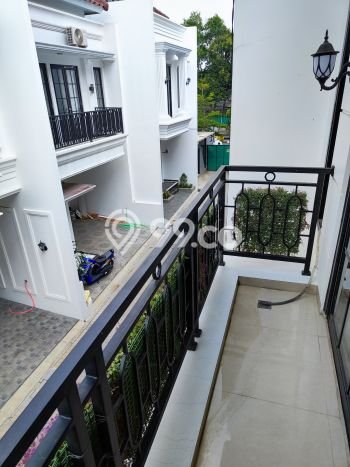 Dijual Rumah Eksklusif 3 KT di Ciganjur, Jakarta Selatan Dijual Rumah Eksklusif 3 KT di Ciganjur, Jakarta Selatan