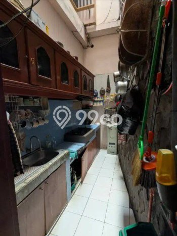 Rumah Elit Modern Tanpa Renovasi di Slipi Jakarta Barat Rumah Elit Modern Tanpa Renovasi di Slipi Jakarta Barat