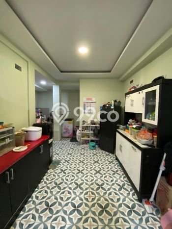 Siap Huni Rumah Mewah 7 Kamar di Matraman Dekat ke Mana Pun Siap Huni Rumah Mewah 7 Kamar di Matraman Dekat ke Mana Pun