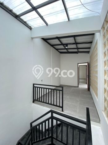 Rumah Modern 6 KT di Ciganjur Jakarta Selatan Unfurnished Rumah Modern 6 KT di Ciganjur Jakarta Selatan Unfurnished