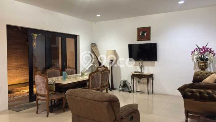 Rumah Eksklusif Dijual LT 330m2 di Mampang Prapatan, Jakarta Selatan Rumah Eksklusif Dijual LT 330m2 di Mampang Prapatan, Jakarta Selatan