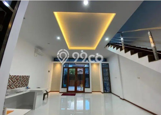 Hunian Mewah LB 240m2 Siap Huni Desain Elegan di Supomo, Jakarta Selatan Hunian Mewah LB 240m2 Siap Huni Desain Elegan di Supomo, Jakarta Selatan