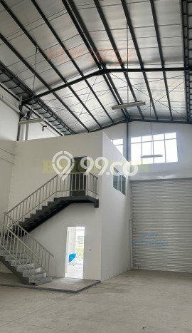 Lokasi Strategis! Dijual Gudang Bisnis di Manyar, Gresik Kondisi Baik Lokasi Strategis! Dijual Gudang Bisnis di Manyar, Gresik Kondisi Baik