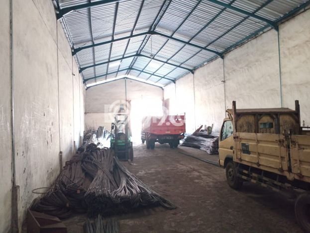 Lokasi Strategis! Dijual Gudang Bisnis di Menganti, Gresik Kondisi Baik Lokasi Strategis! Dijual Gudang Bisnis di Menganti, Gresik Kondisi Baik