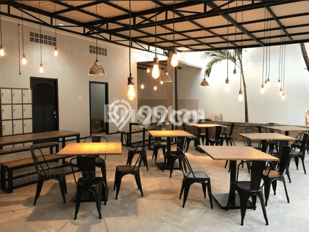 Ready to Use! Premium House LT 790m2 Desain Modern di Raya Darmo Ready to Use! Premium House LT 790m2 Desain Modern di Raya Darmo