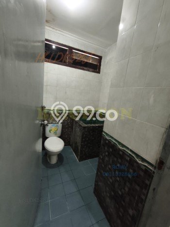 Rumah Modern 5 KT LT 200m2 di Manyar Rumah Modern 5 KT LT 200m2 di Manyar