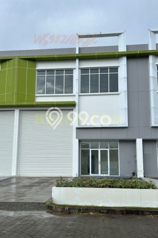 Lokasi Strategis! Dijual Gudang Bisnis di Manyar, Gresik Kondisi Baik Lokasi Strategis! Dijual Gudang Bisnis di Manyar, Gresik Kondisi Baik