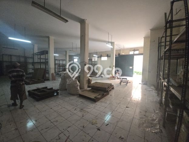Dijual! Gudang di Bandung Kota Bandung LT 2300m2 / LB 1800m2 Kawasan Strategis Dijual! Gudang di Bandung Kota Bandung LT 2300m2 / LB 1800m2 Kawasan Strategis