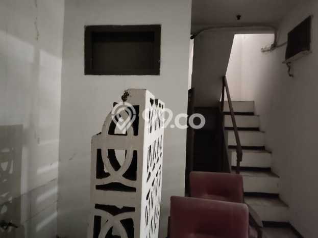 Rumah Modern 4 KT di Gununganyar Surabaya Rumah Modern 4 KT di Gununganyar Surabaya