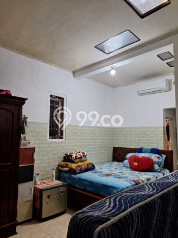 Rumah 4 KT 2 KM di Area Premium Jambangan, Surabaya Rumah 4 KT 2 KM di Area Premium Jambangan, Surabaya