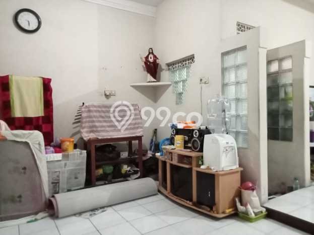 Hunian Nyaman Asri 3 KT Siap Pakai di Petemon Surabaya Hunian Nyaman Asri 3 KT Siap Pakai di Petemon Surabaya