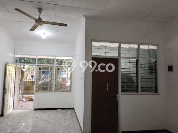 Rumah Modern 4 KT di Gununganyar Surabaya Rumah Modern 4 KT di Gununganyar Surabaya