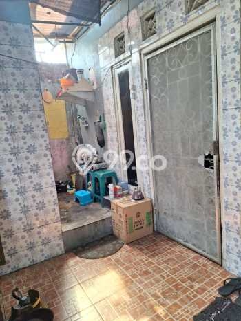 Rumah 4 KT 2 KM di Area Premium Jambangan, Surabaya Rumah 4 KT 2 KM di Area Premium Jambangan, Surabaya