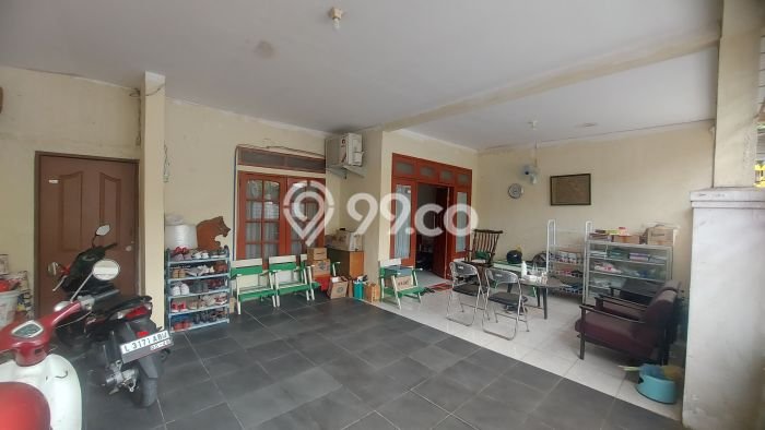 For Sale Rumah 3 Kamar Lokasi Strategis Nyaman dan Strategis di Rungkut For Sale Rumah 3 Kamar Lokasi Strategis Nyaman dan Strategis di Rungkut