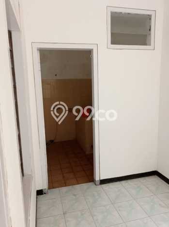 Hunian Eksklusif 4 KT / 2 KM untuk Disewa di Dukuh Kupang, Surabaya Hunian Eksklusif 4 KT / 2 KM untuk Disewa di Dukuh Kupang, Surabaya