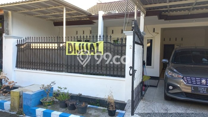 For Sale Rumah 3 Kamar Lokasi Ideal Bagus dan Strategis di Wonocolo For Sale Rumah 3 Kamar Lokasi Ideal Bagus dan Strategis di Wonocolo