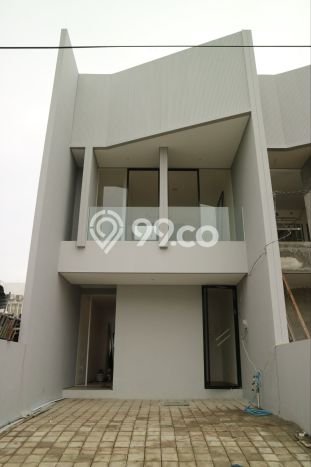 Dijual Cepat Rumah Bagus Siap Huni LB 120m2 di Wiyung, Surabaya Dijual Cepat Rumah Bagus Siap Huni LB 120m2 di Wiyung, Surabaya