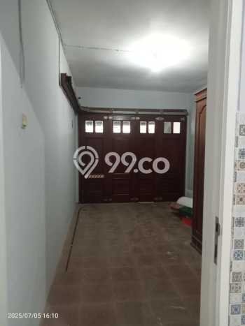 SPECIAL PRICE! Rumah Strategis lokasi Rungkut, Luas 300m2m² LB 300m2m² SPECIAL PRICE! Rumah Strategis lokasi Rungkut, Luas 300m2m² LB 300m2m²