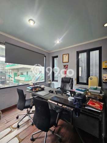 Unit Ruko Dijual di Menteng Jakarta Pusat Luas Tanah 210m2, Luas Bangunan 400m2 Unit Ruko Dijual di Menteng Jakarta Pusat Luas Tanah 210m2, Luas Bangunan 400m2