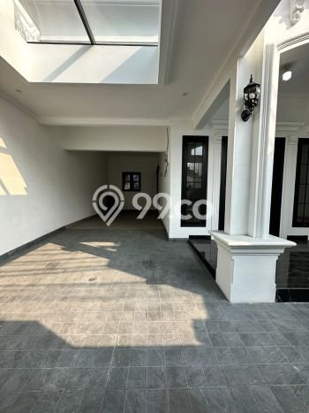 Dijual Hunian Mewah dengan Fasilitas Sekitar Komplit di Kebayoran Lama, Jakarta Selatan Dijual Hunian Mewah dengan Fasilitas Sekitar Komplit di Kebayoran Lama, Jakarta Selatan