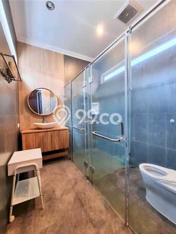 SPECIAL OFFER! Rumah Asri di Cireundeu, Luas 450m² Bangunan 600m² SPECIAL OFFER! Rumah Asri di Cireundeu, Luas 450m² Bangunan 600m²