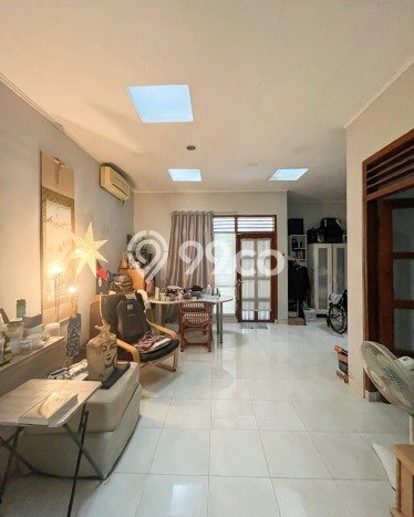 Hunian Eksklusif Dijual LT 189m2 di Kebayoran Baru, Jakarta Selatan Hunian Eksklusif Dijual LT 189m2 di Kebayoran Baru, Jakarta Selatan