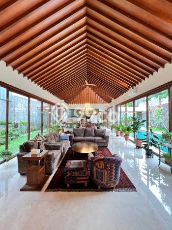 Ready to Use! Premium House LT 775m2 Desain Elegan di Cipete Ready to Use! Premium House LT 775m2 Desain Elegan di Cipete
