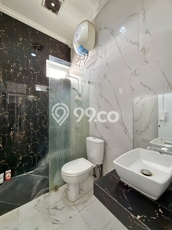 Siap Huni Rumah Mewah 7 Kamar di Kebayoran Baru Dekat ke Mana Pun Siap Huni Rumah Mewah 7 Kamar di Kebayoran Baru Dekat ke Mana Pun