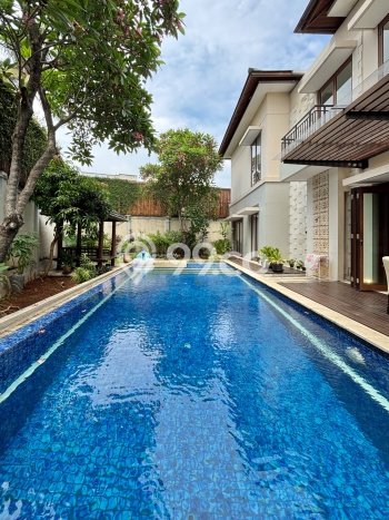 Rumah Luxury Modern Siap Huni di Kemang Jakarta Selatan Rumah Luxury Modern Siap Huni di Kemang Jakarta Selatan