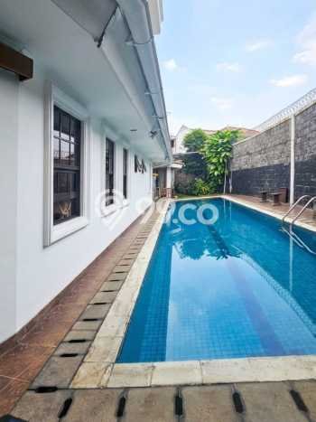Ready to Use! Luxury House LT 762m2 Desain Elegan di Veteran Ready to Use! Luxury House LT 762m2 Desain Elegan di Veteran