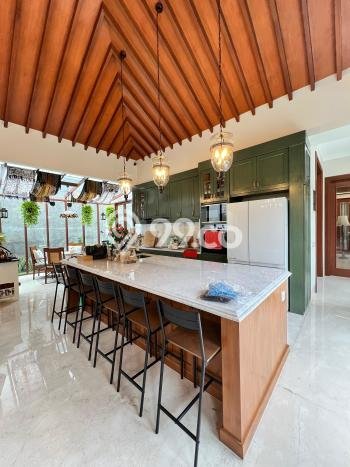Ready to Use! Premium House LT 775m2 Desain Elegan di Cipete Ready to Use! Premium House LT 775m2 Desain Elegan di Cipete