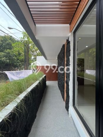 Hunian Mewah LB 285m2 Siap Huni Desain Elegan di Bintaro, Tangerang Selatan Hunian Mewah LB 285m2 Siap Huni Desain Elegan di Bintaro, Tangerang Selatan