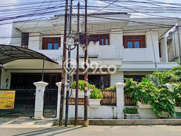Rumah Luxury Modern Tanpa Renovasi di Pondok Pinang Jakarta Selatan Rumah Luxury Modern Tanpa Renovasi di Pondok Pinang Jakarta Selatan