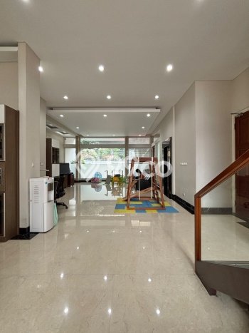 Hunian Eksklusif Dijual LT 250m2 di Kebayoran Baru, Jakarta Selatan Hunian Eksklusif Dijual LT 250m2 di Kebayoran Baru, Jakarta Selatan