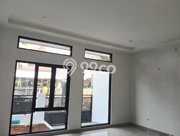 Hunian Eksklusif Siap Huni LT 218m2 di BSD, Tangerang Selatan Hunian Eksklusif Siap Huni LT 218m2 di BSD, Tangerang Selatan