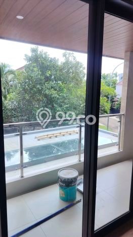 Siap Huni Hunian Elit 4 Kamar di BSD Dekat ke Mana Pun Siap Huni Hunian Elit 4 Kamar di BSD Dekat ke Mana Pun