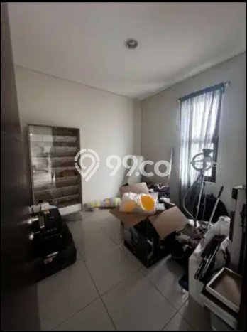 For Sale Rumah 3 Kamar Lokasi Ideal Bagus dan Strategis di BSD For Sale Rumah 3 Kamar Lokasi Ideal Bagus dan Strategis di BSD