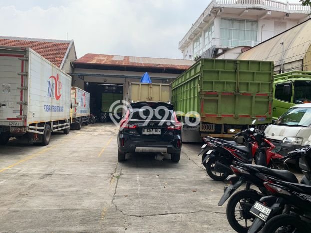 Unit Gudang Dijual di Kebayoran Lama Jakarta Selatan 600m2 Unit Gudang Dijual di Kebayoran Lama Jakarta Selatan 600m2
