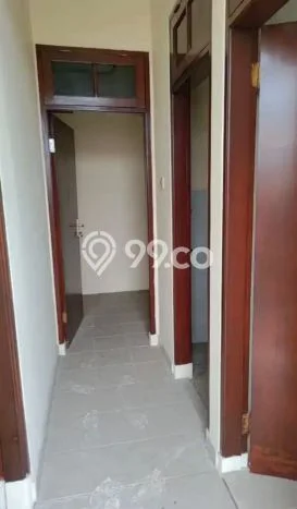 Jual Rumah Favorit Siap Huni LB 280m2 di Ciledug, Tangerang Jual Rumah Favorit Siap Huni LB 280m2 di Ciledug, Tangerang