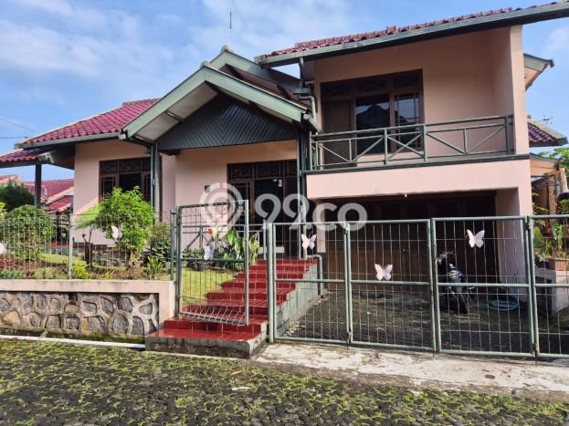 BISNIS POTENSIAL! Vila Kawasan , Area 320m2m², Prospek Menjanjikan BISNIS POTENSIAL! Vila Kawasan , Area 320m2m², Prospek Menjanjikan